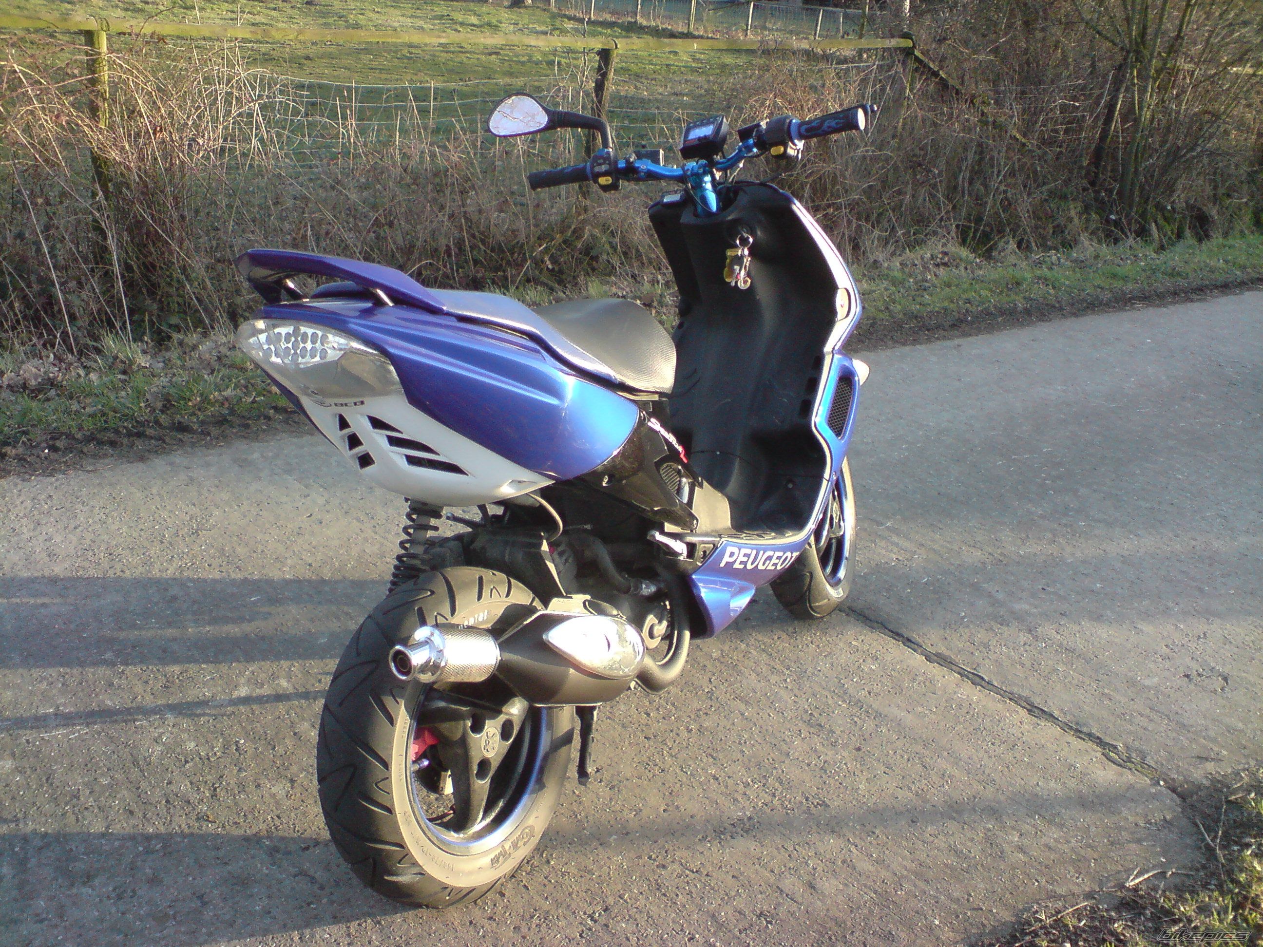 Photo 1594754