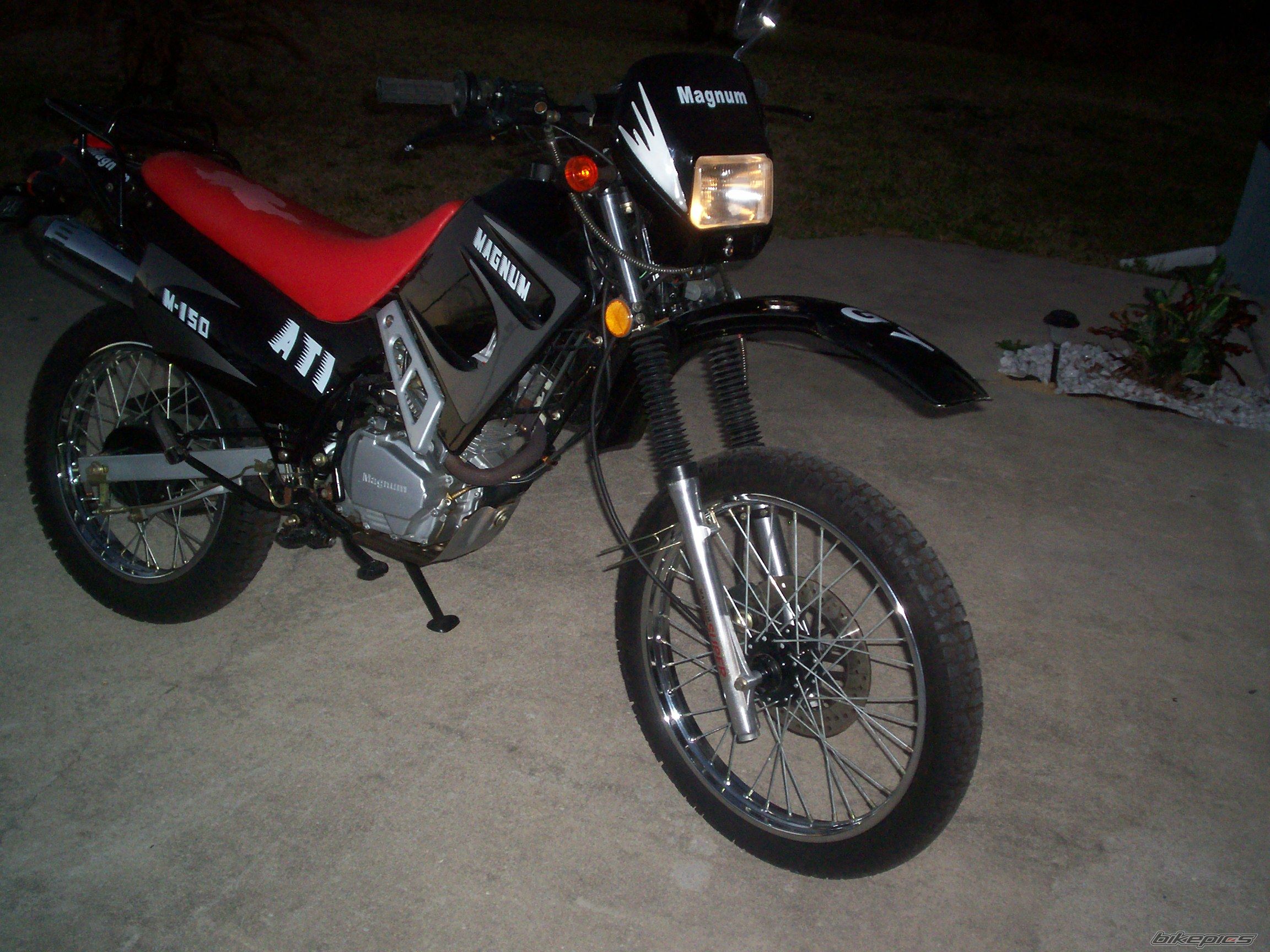 Photo 1594989