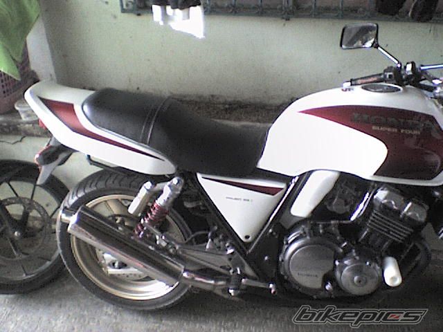 Photo 1595162