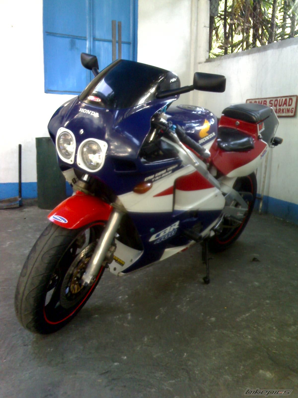 Photo 1595174