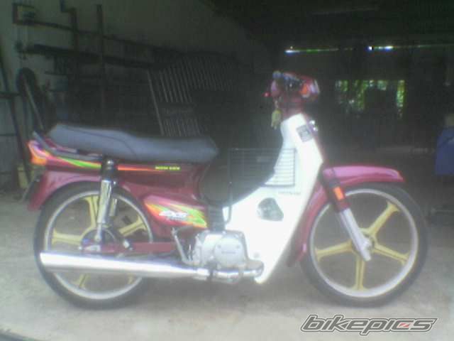 Photo 1595429