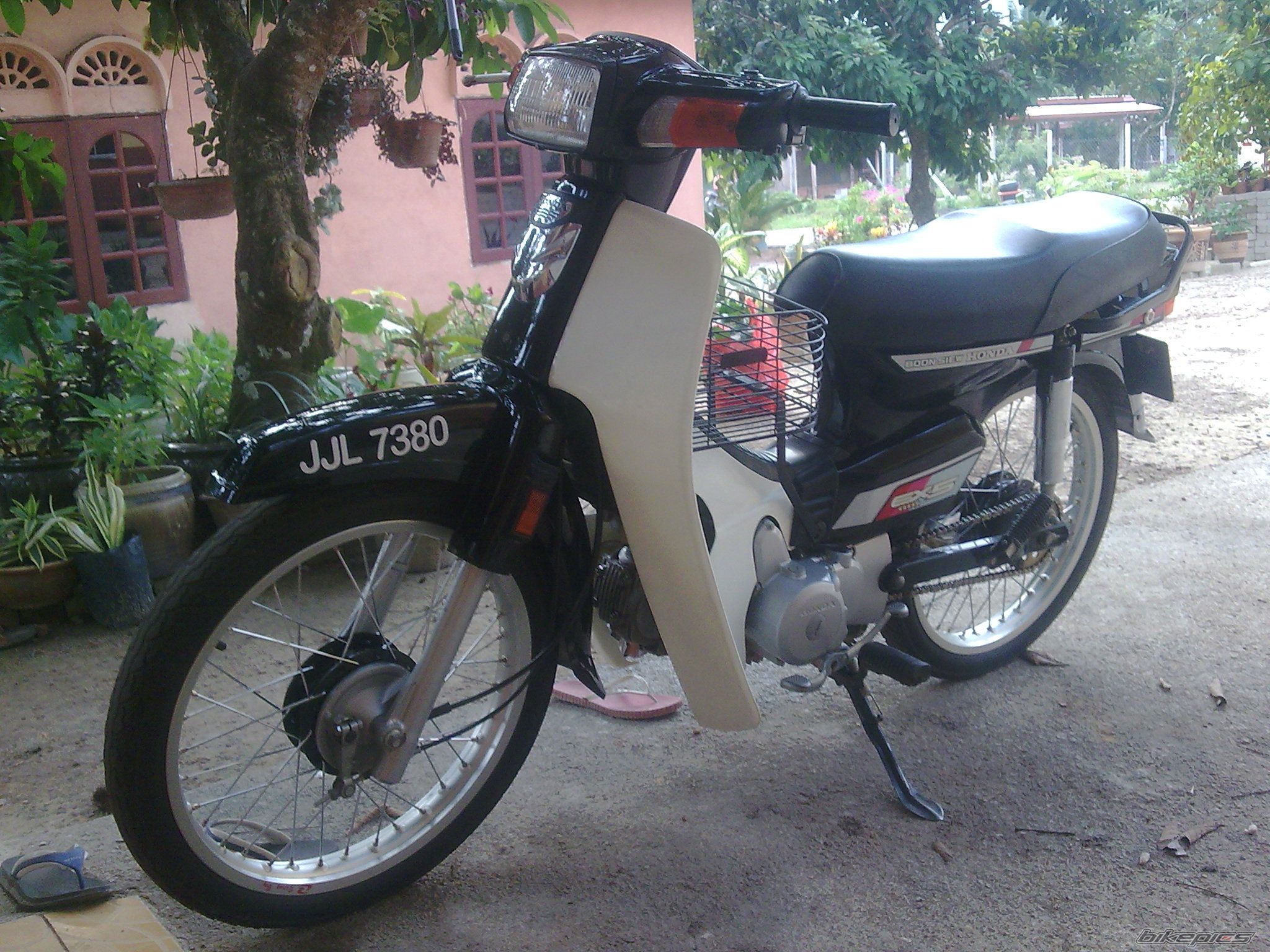 Photo 1595458
