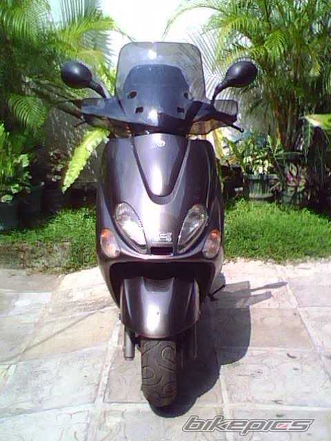 Photo 1595571
