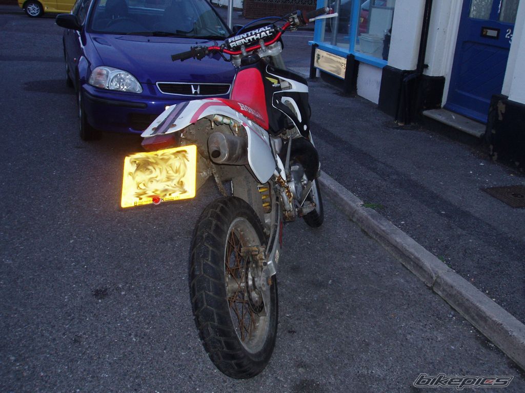 Photo 1595665