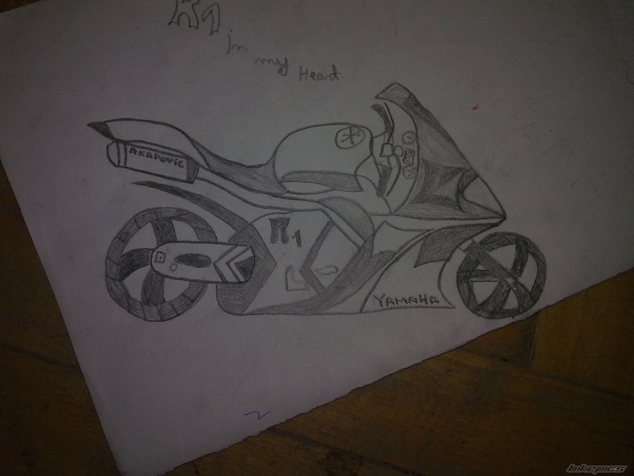 Photo 1595798