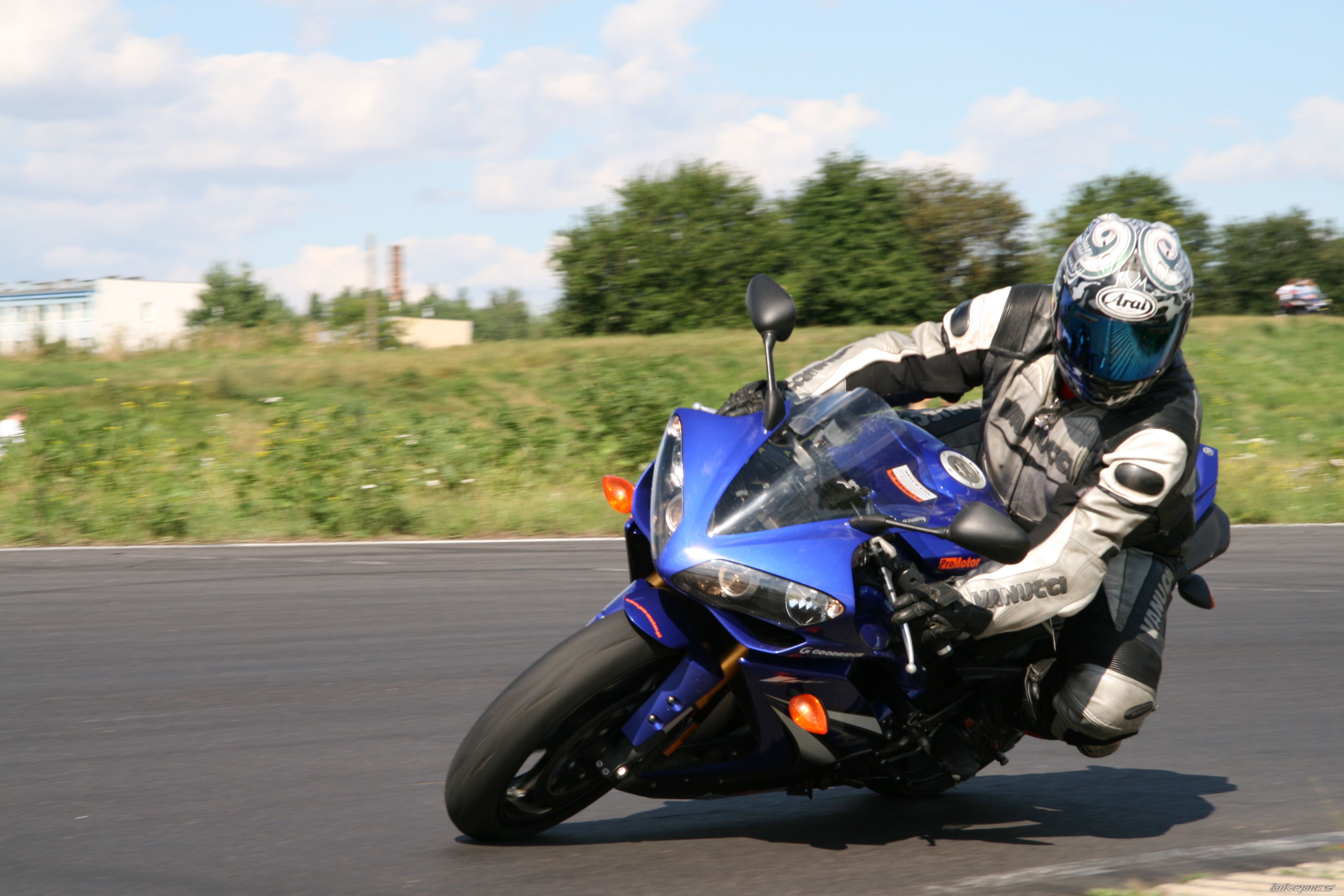 Bike Photo 1595826