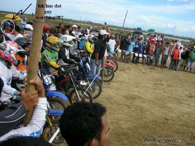 Photo 1596043