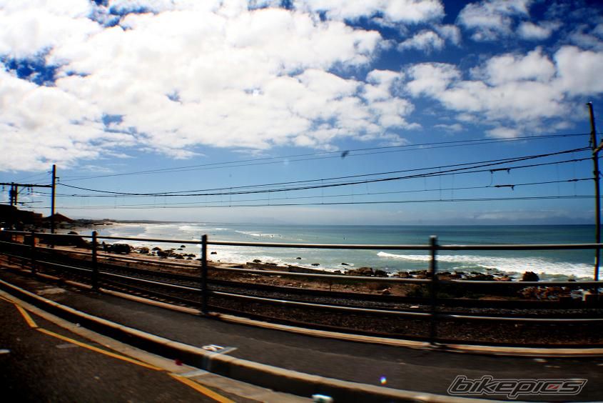 Photo 1596184