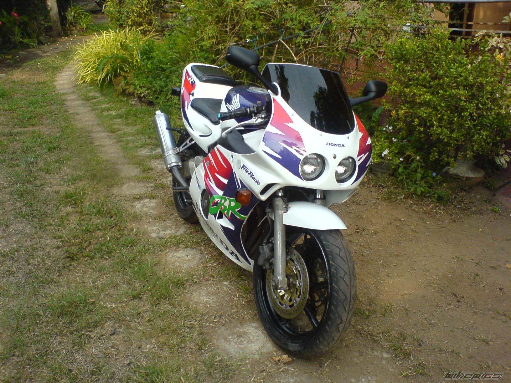 Photo 1596231
