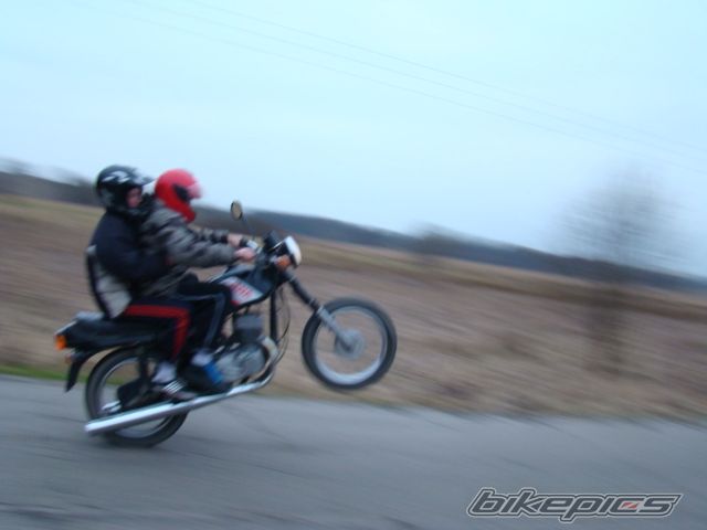 Photo 1596379