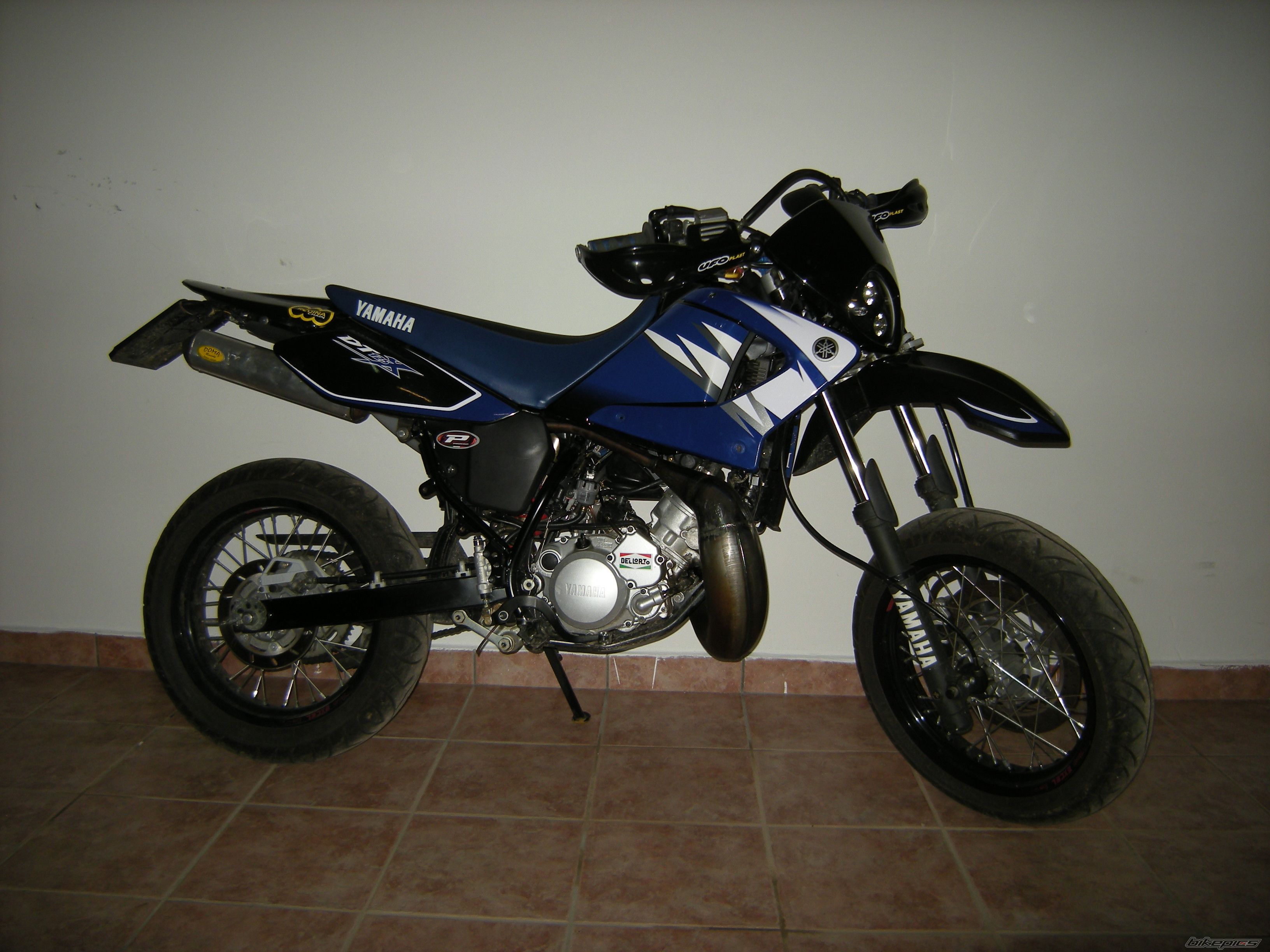 Photo 1596422