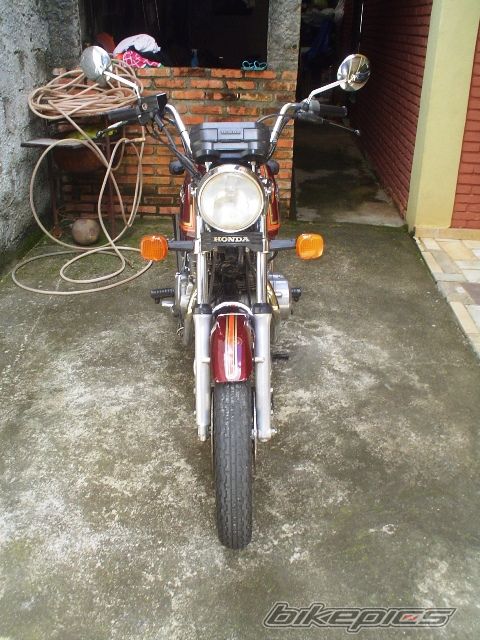 Photo 1596474