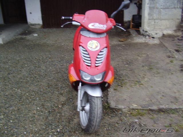 Photo 1596550
