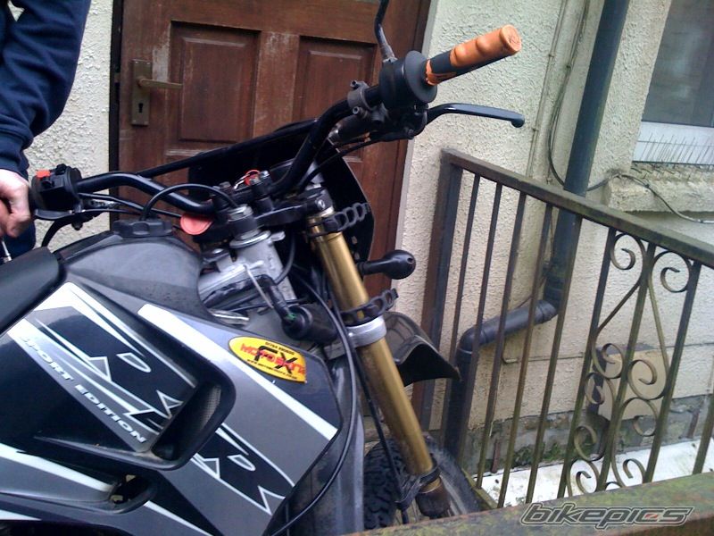 Photo 1596570