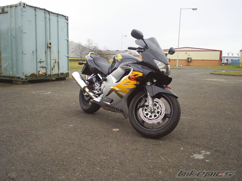 Photo 1596626