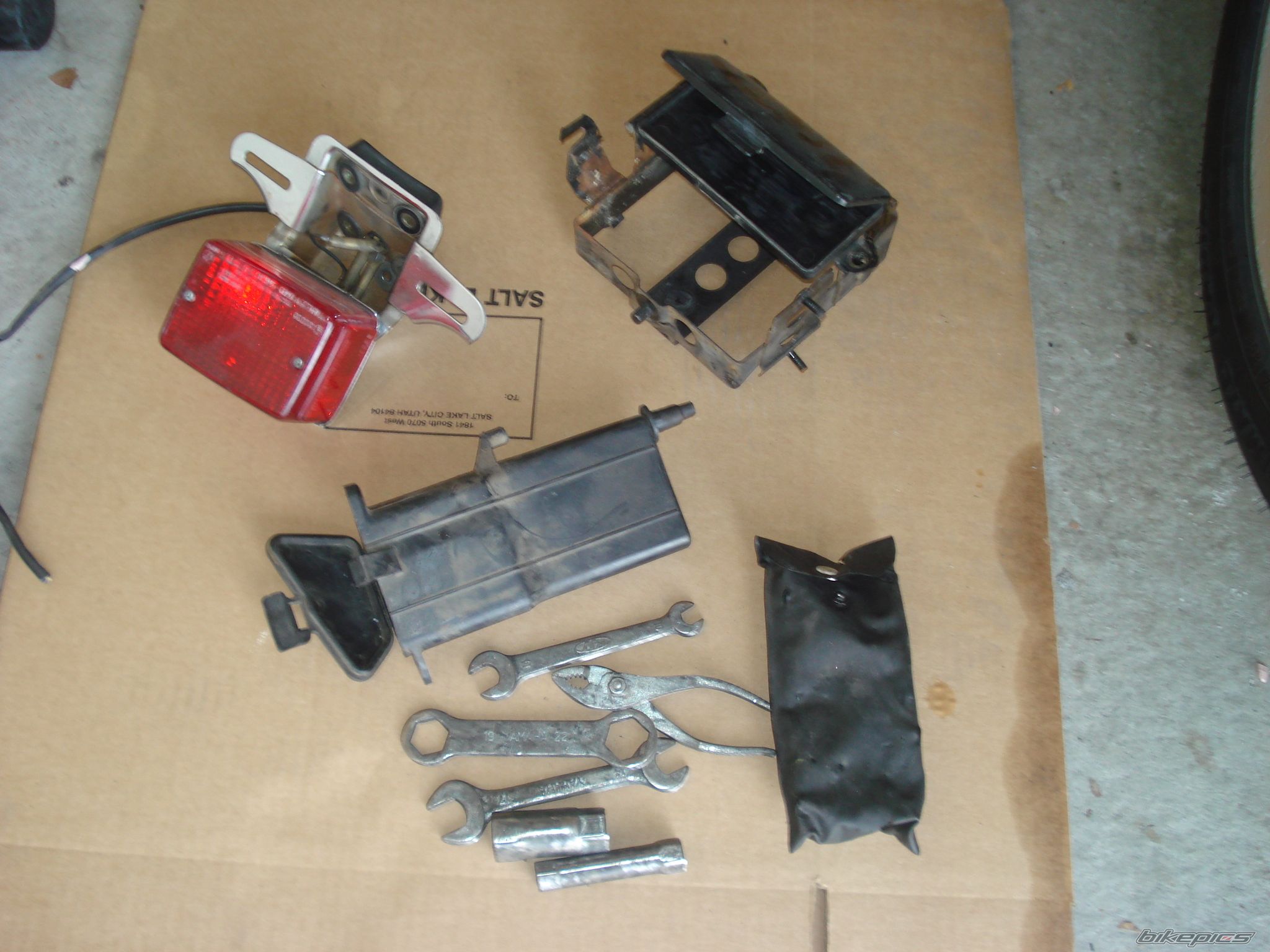Photo 1596683