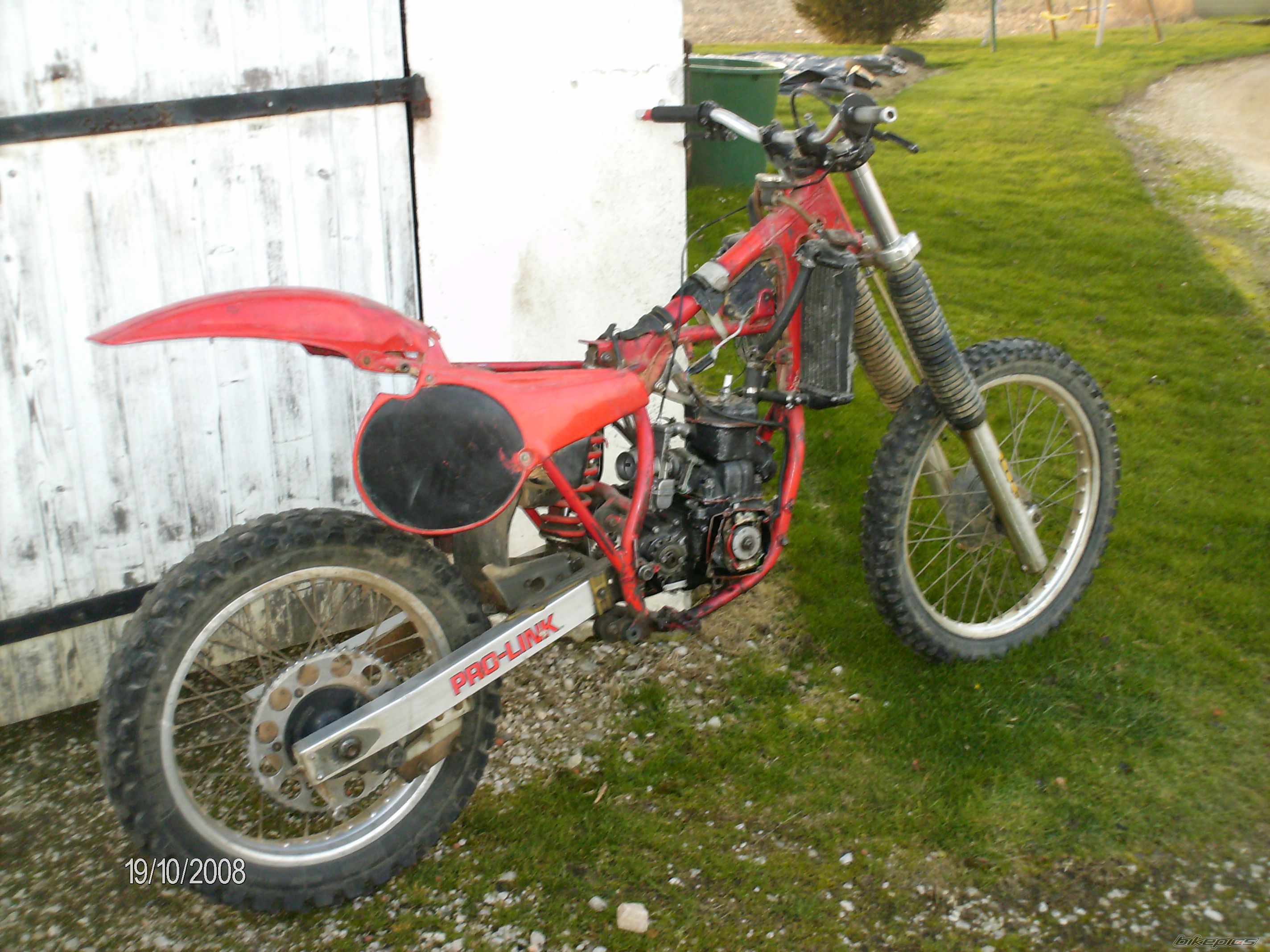 Photo 1596744