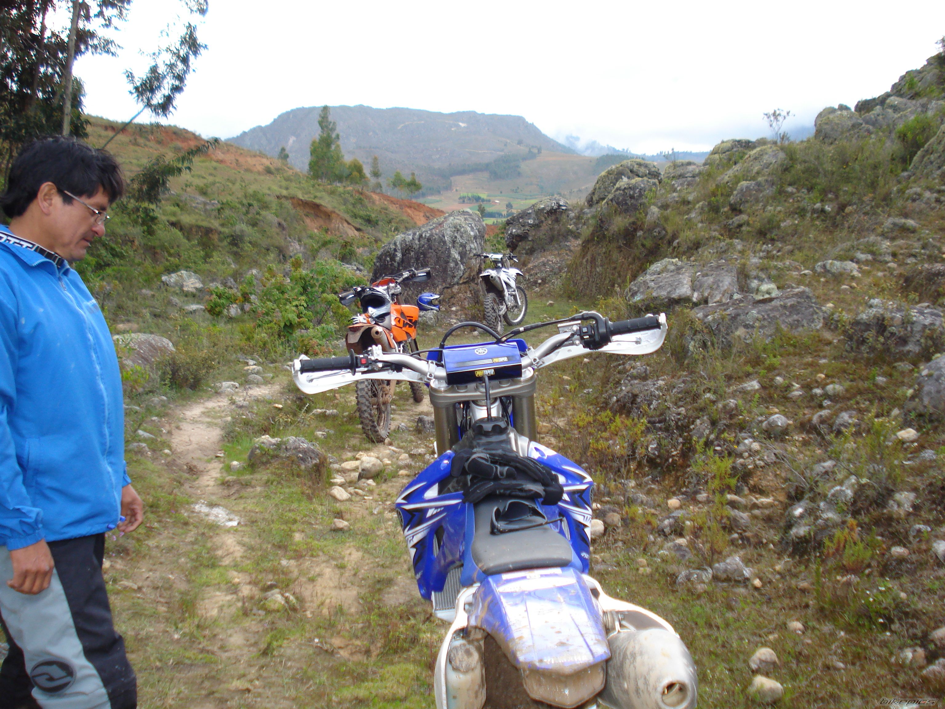 Photo 1596754
