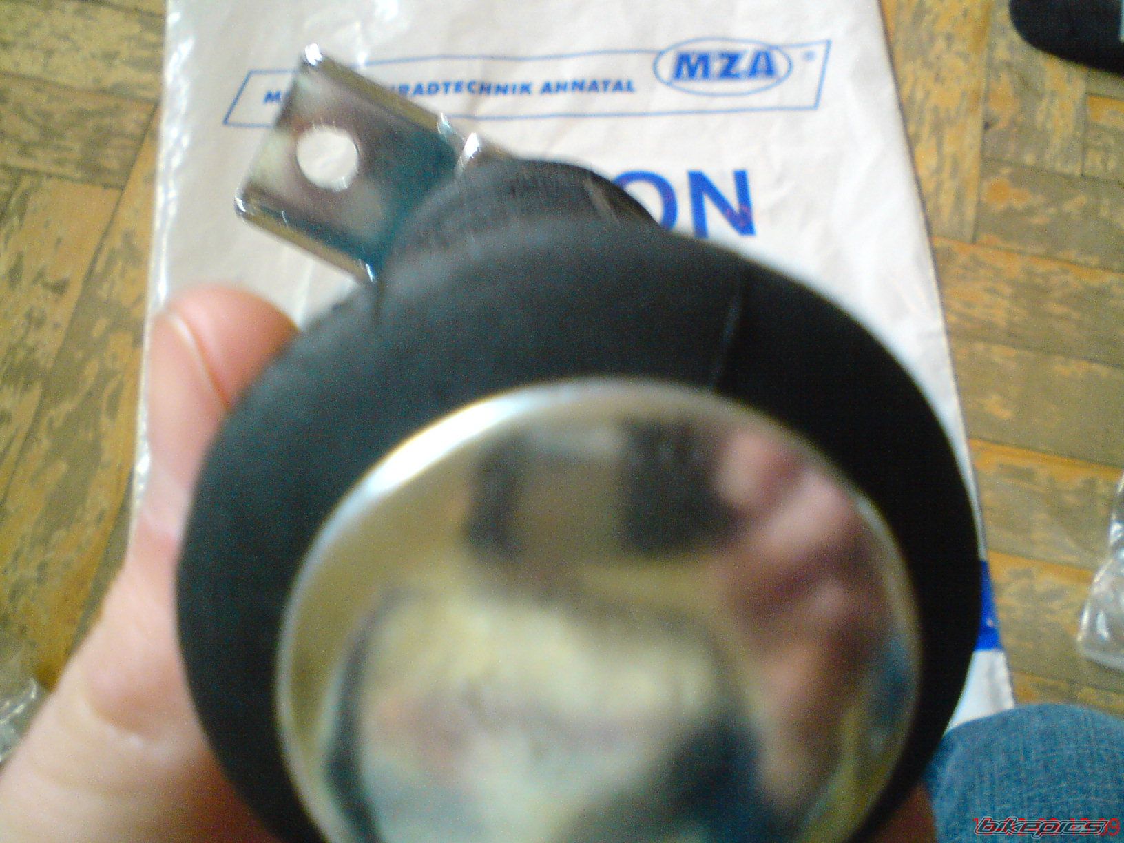 Photo 1596758