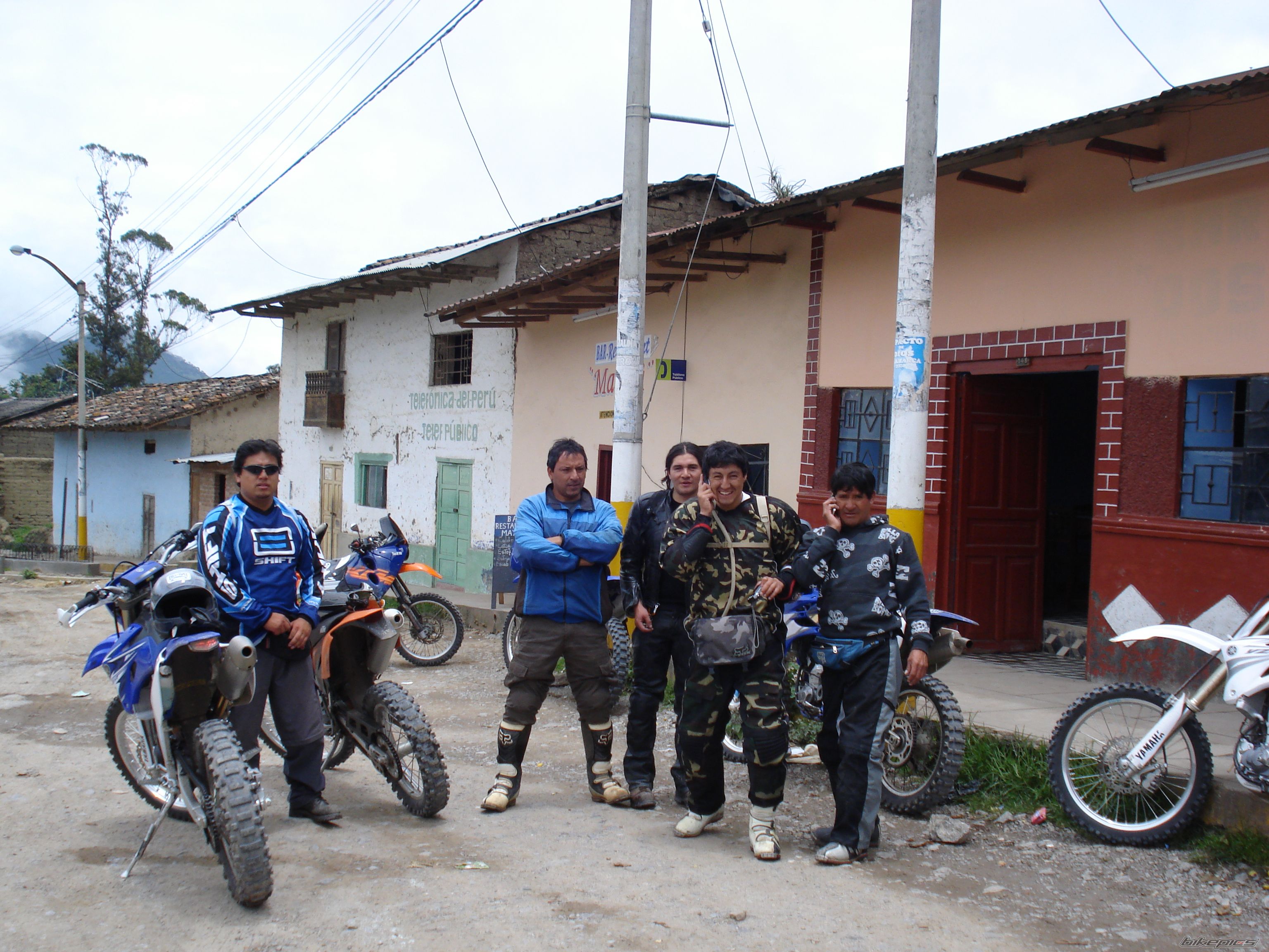 Photo 1596759