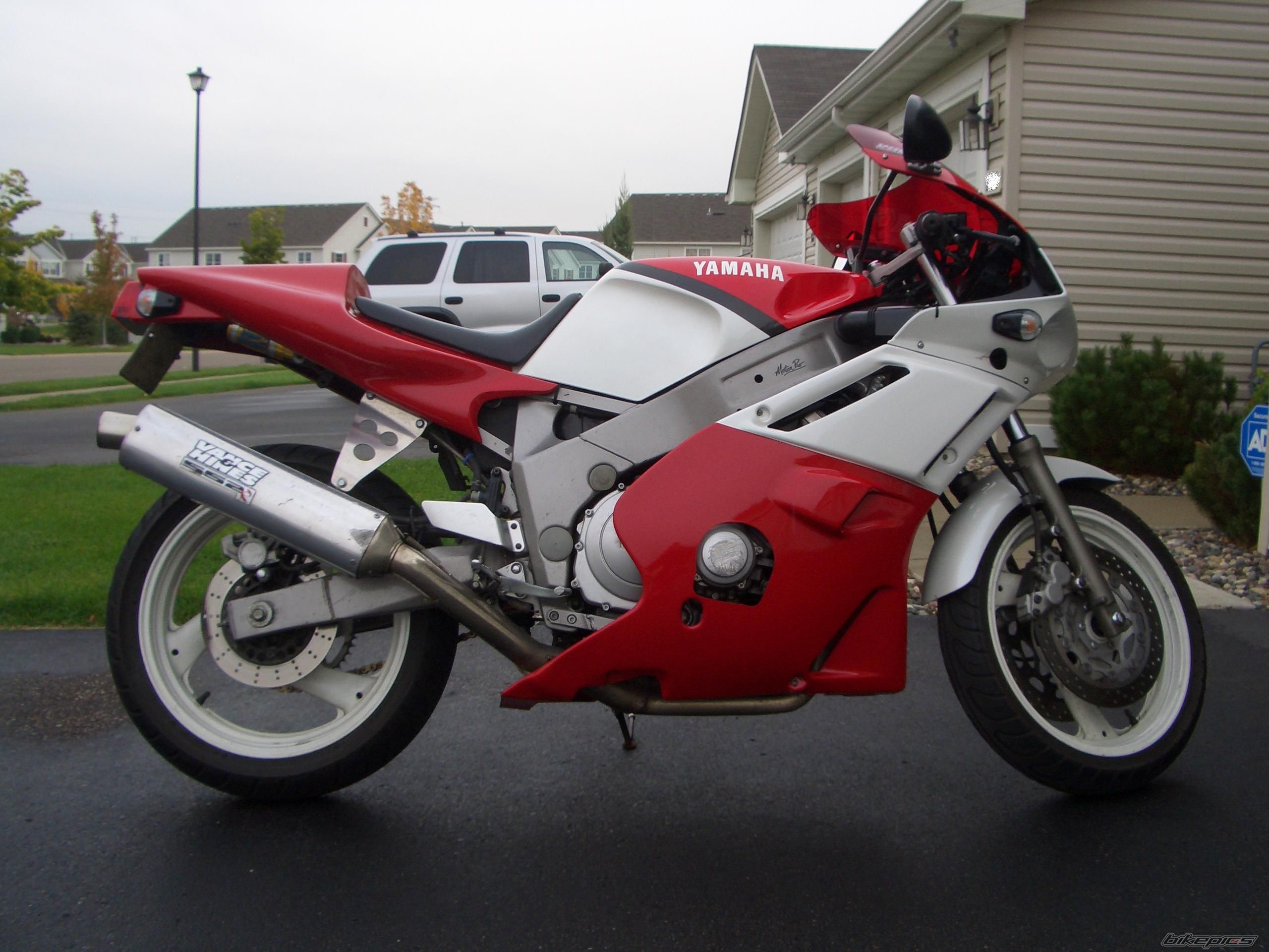 Photo 1596894