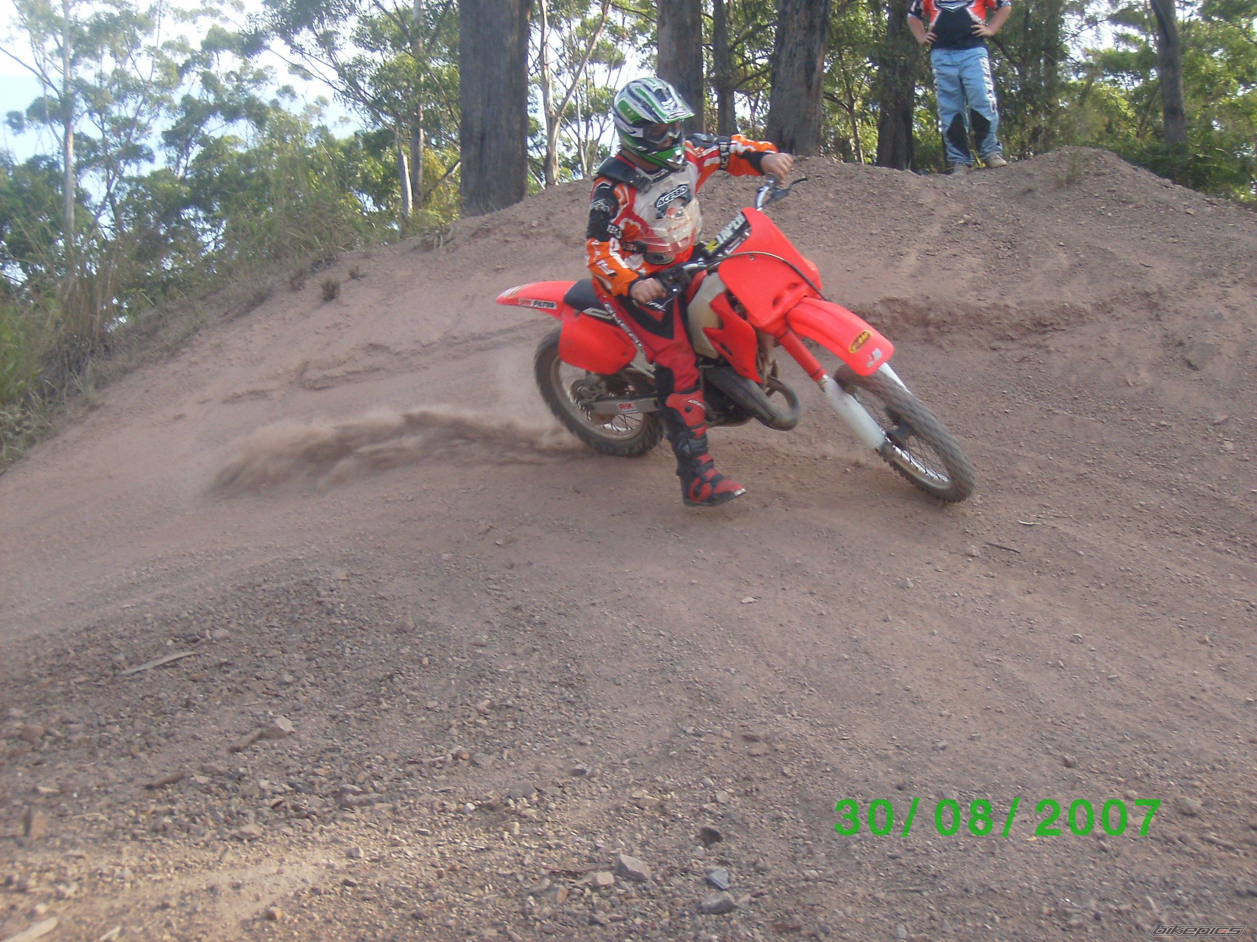 Photo 1596964