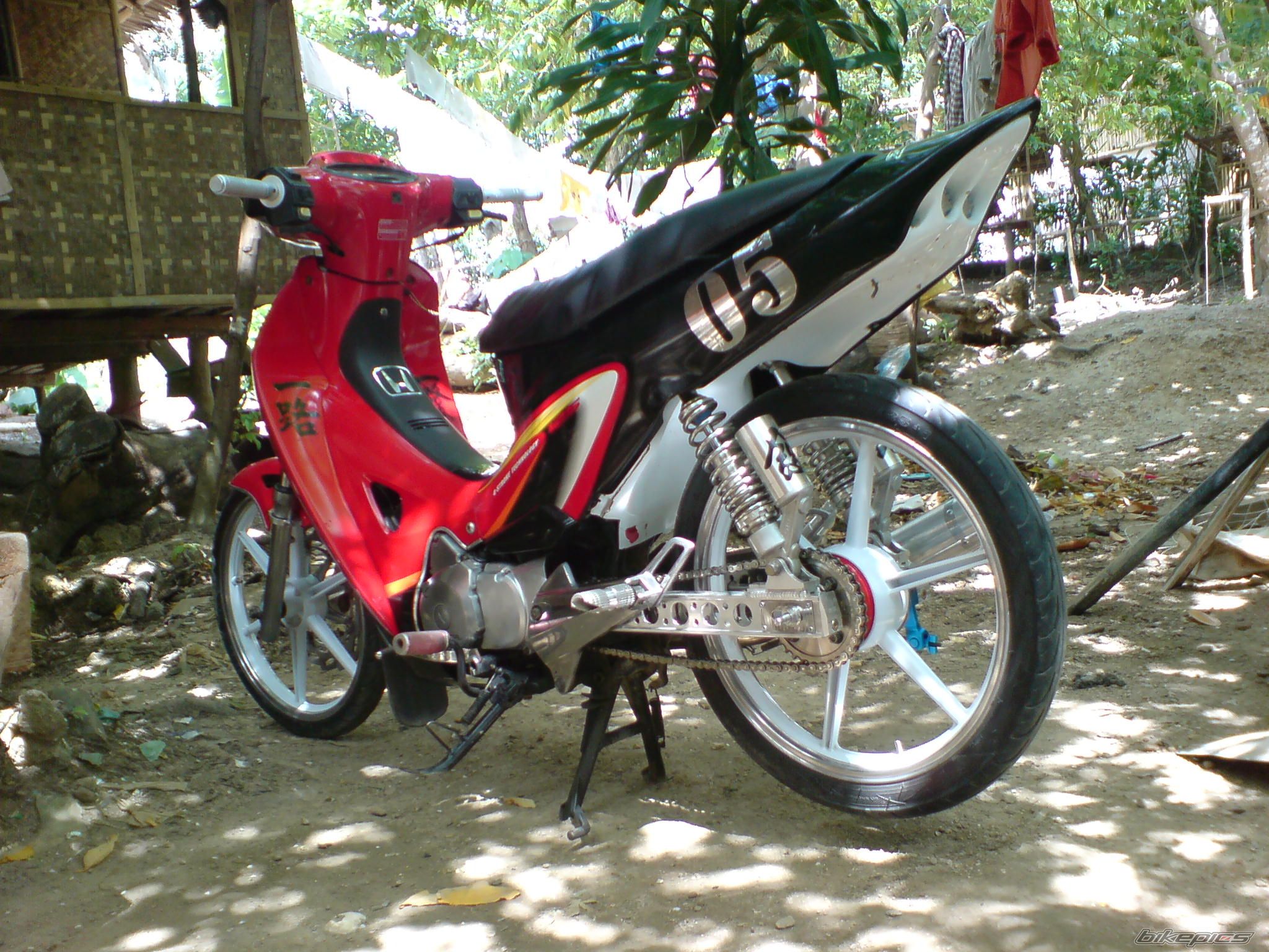 Photo 1597159