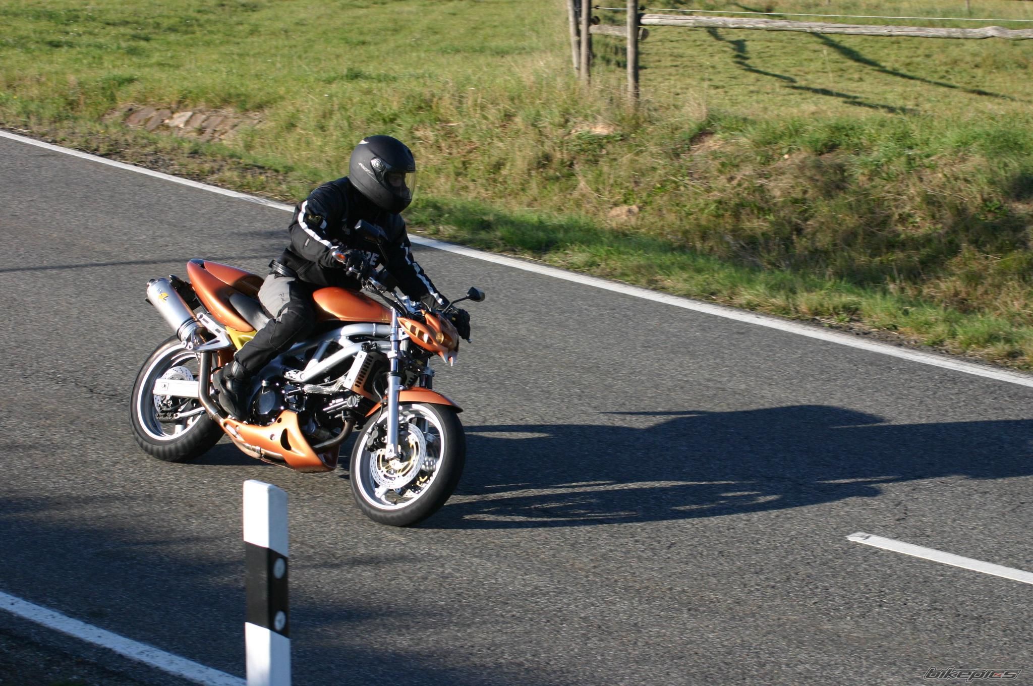 Photo 1597323