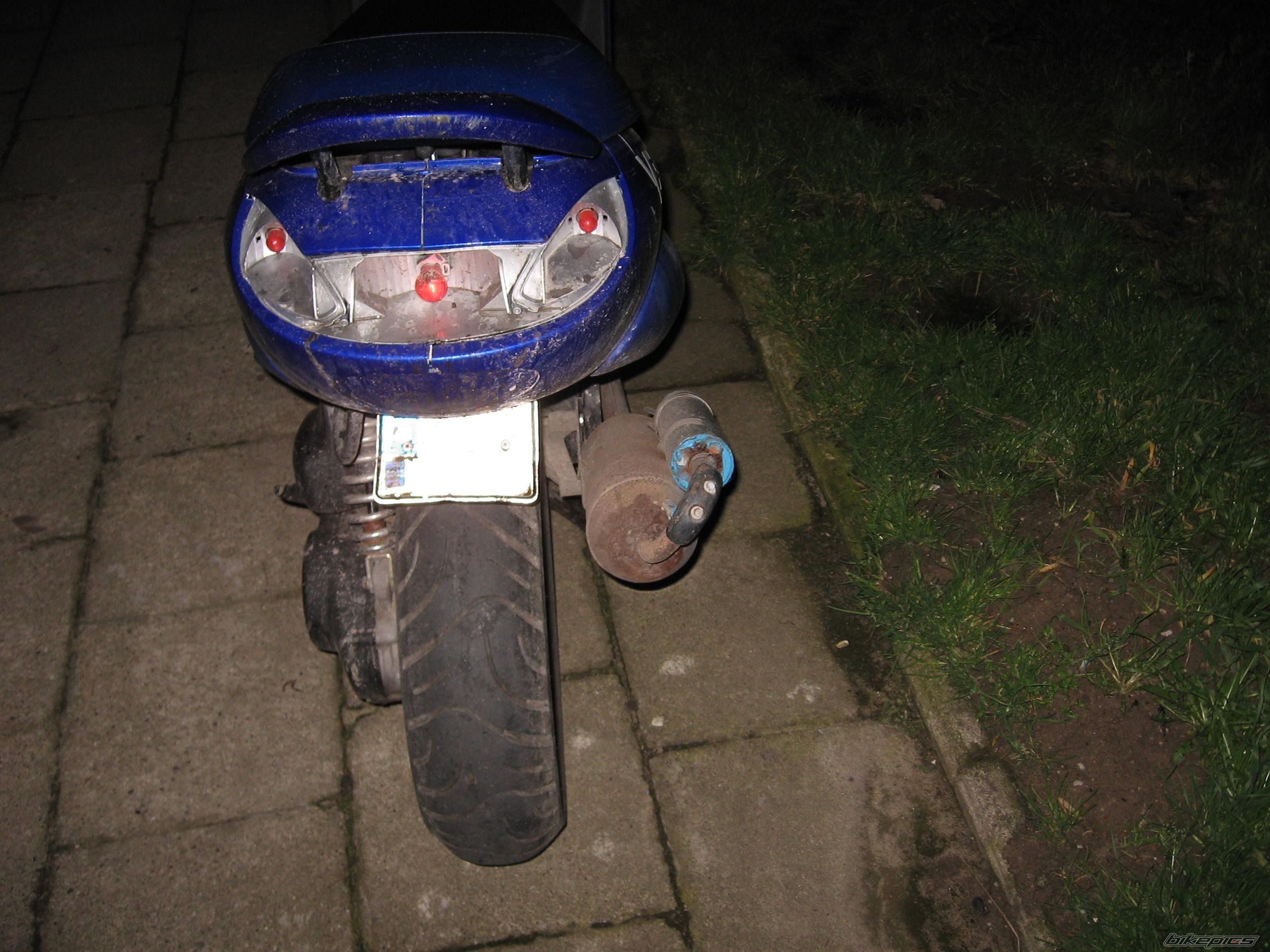 Photo 1597456