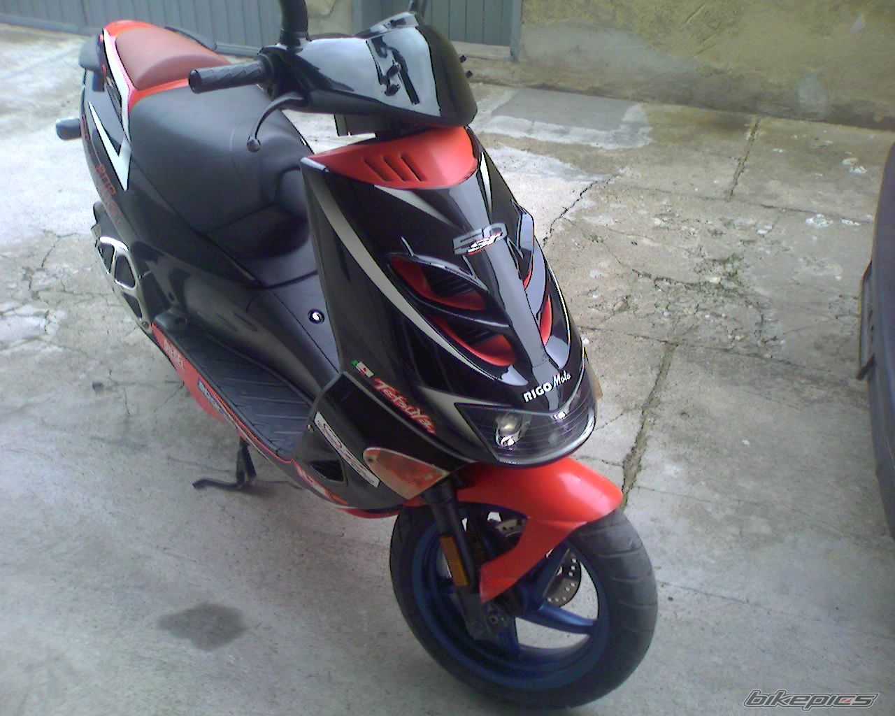 Photo 1597504
