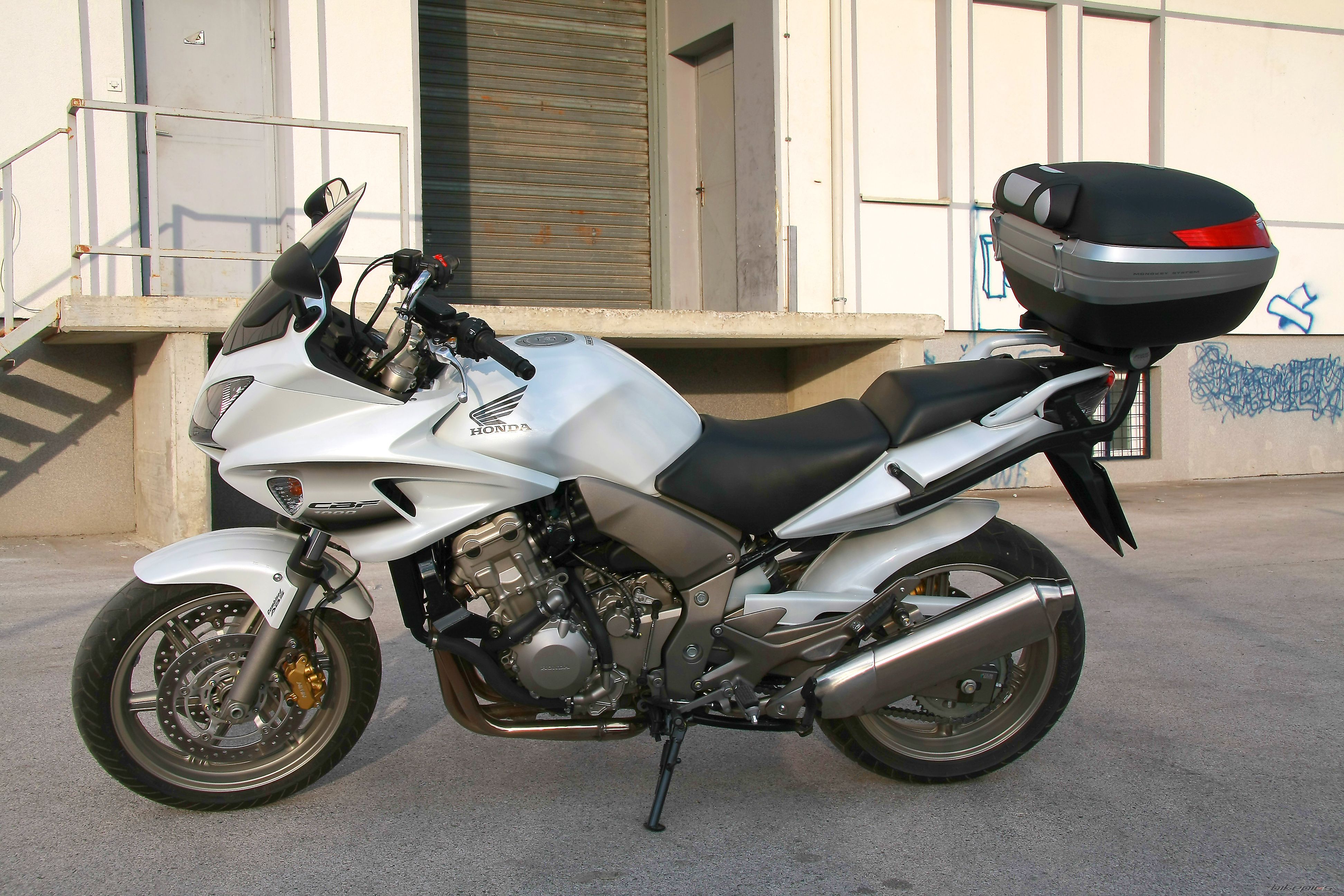Bike Photo 1597788