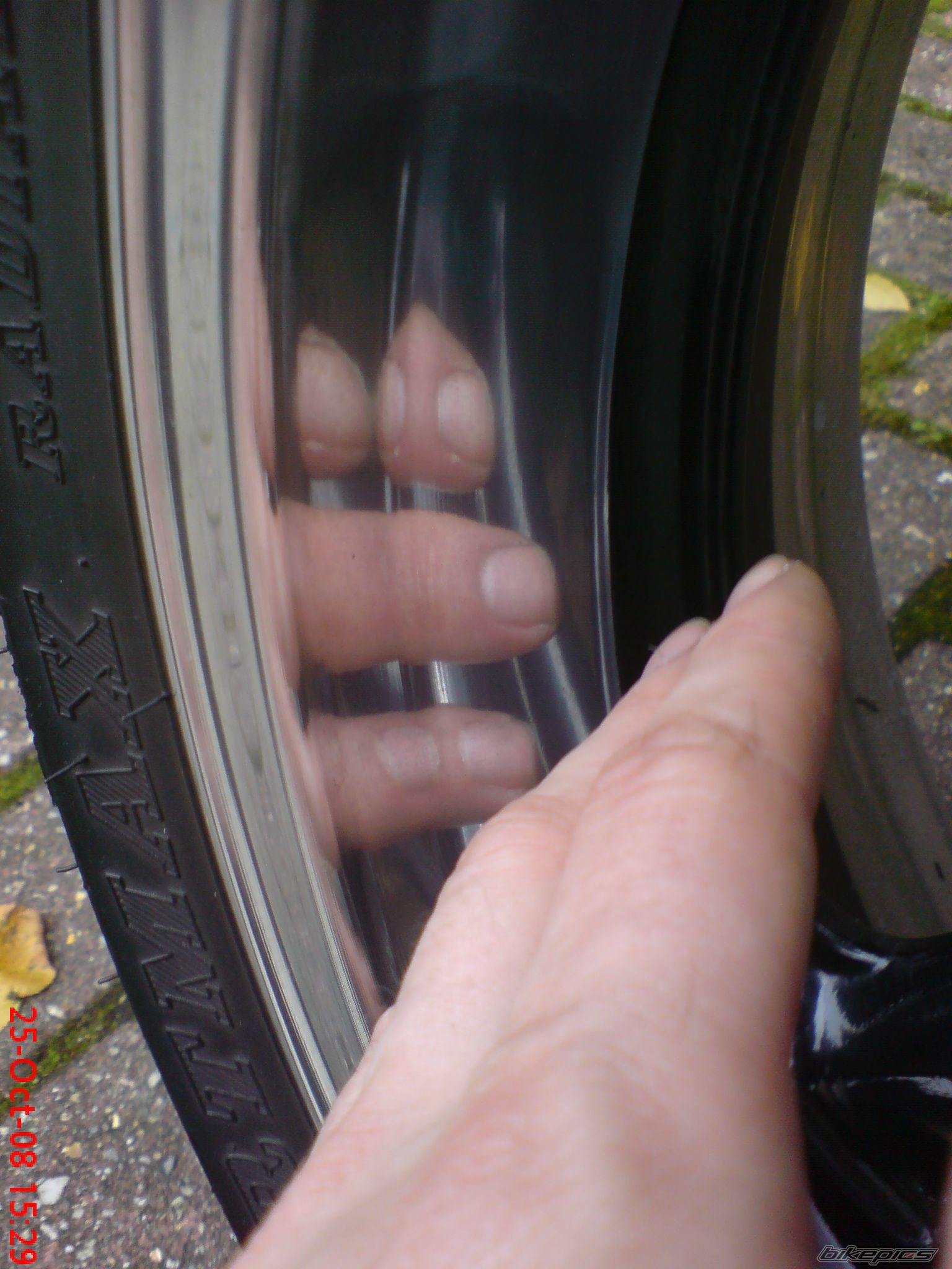 Photo 1597915