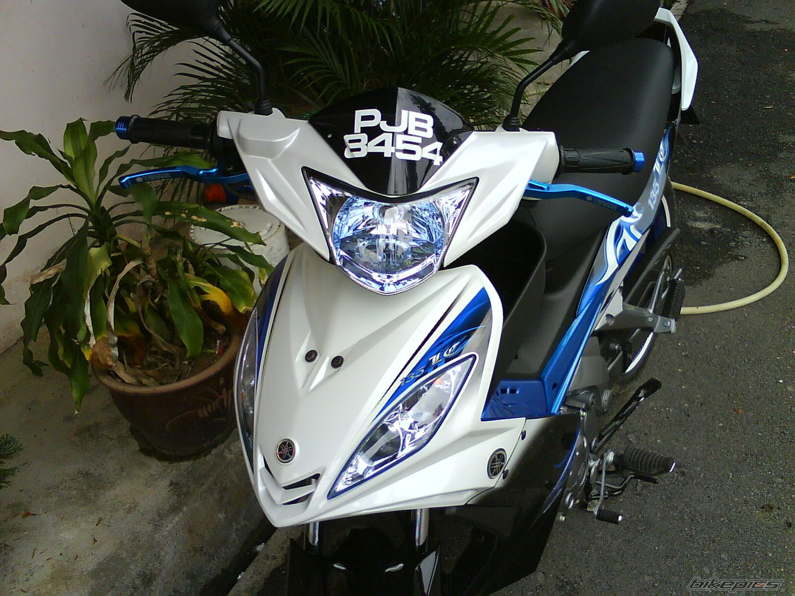Bike Photo 1597972