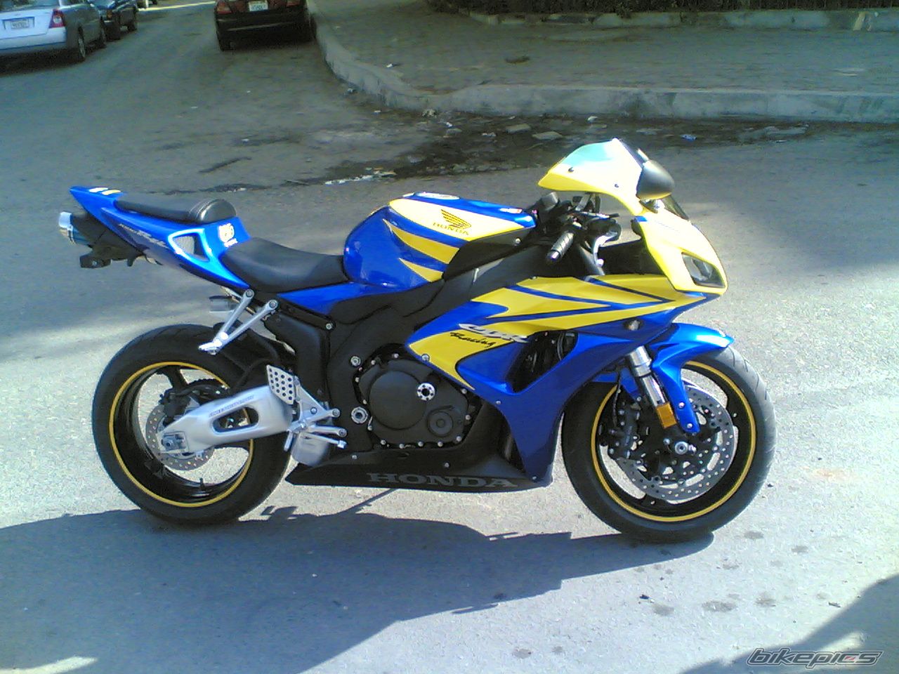Photo 1598099