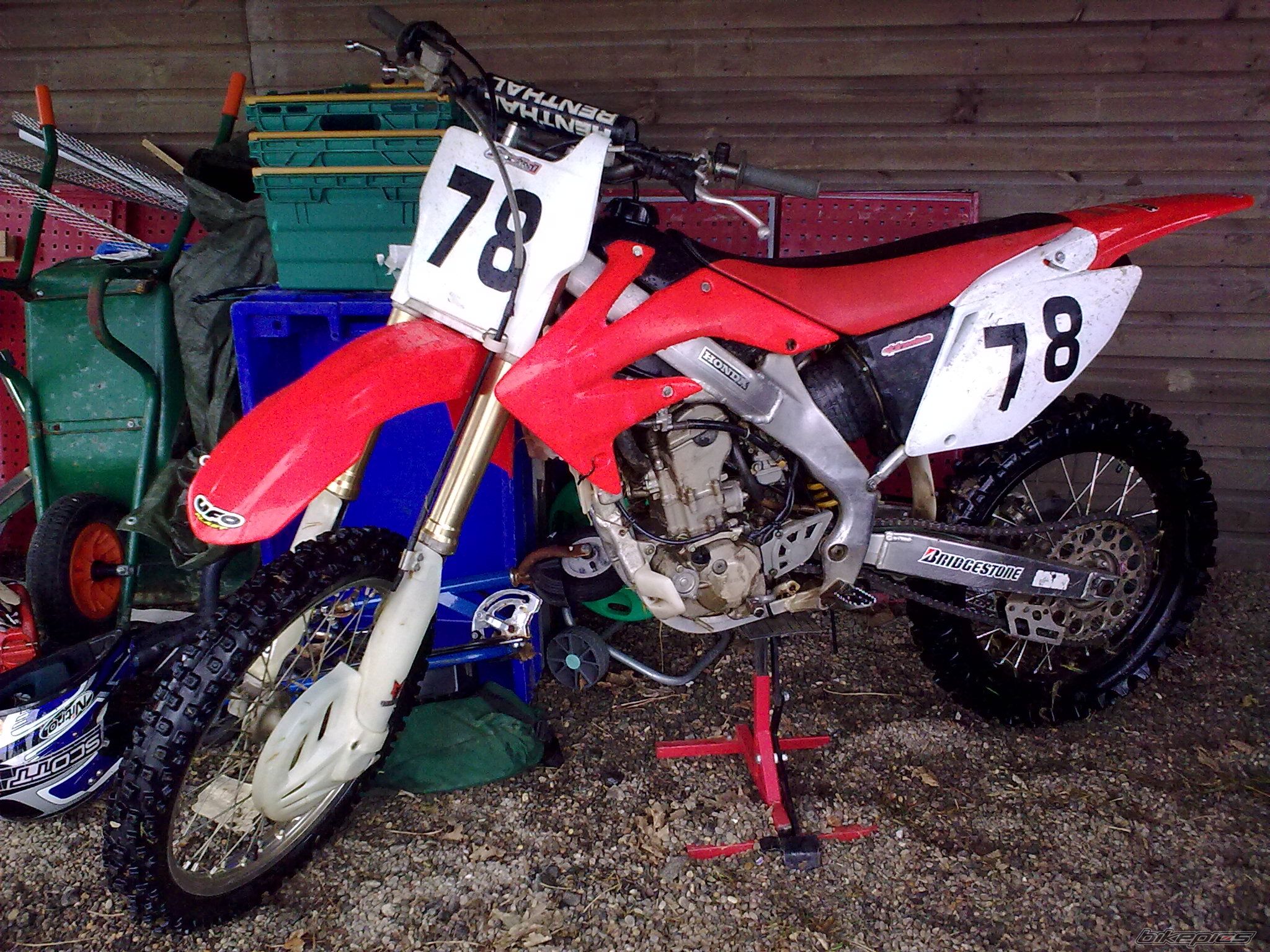 Photo 1598305