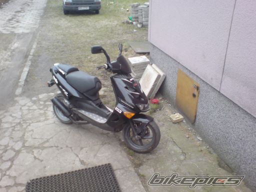 Photo 1598472