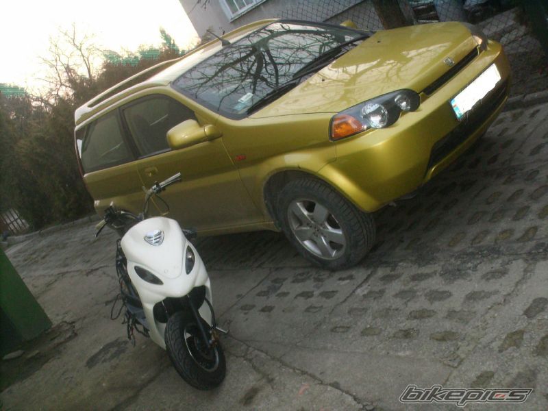 Photo 1598606