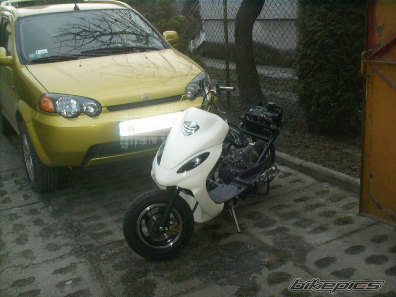Photo 1598610