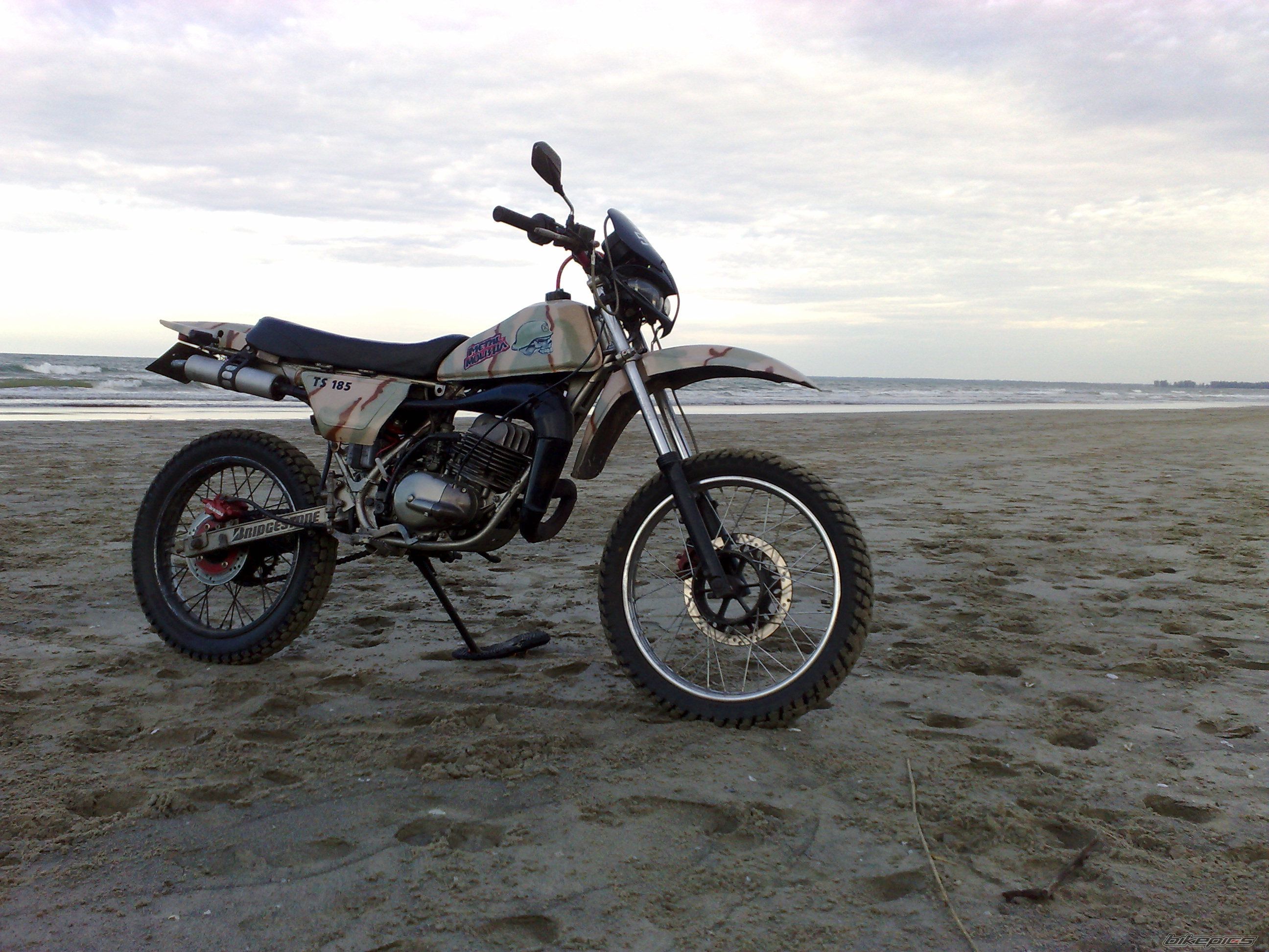 Photo 1598714