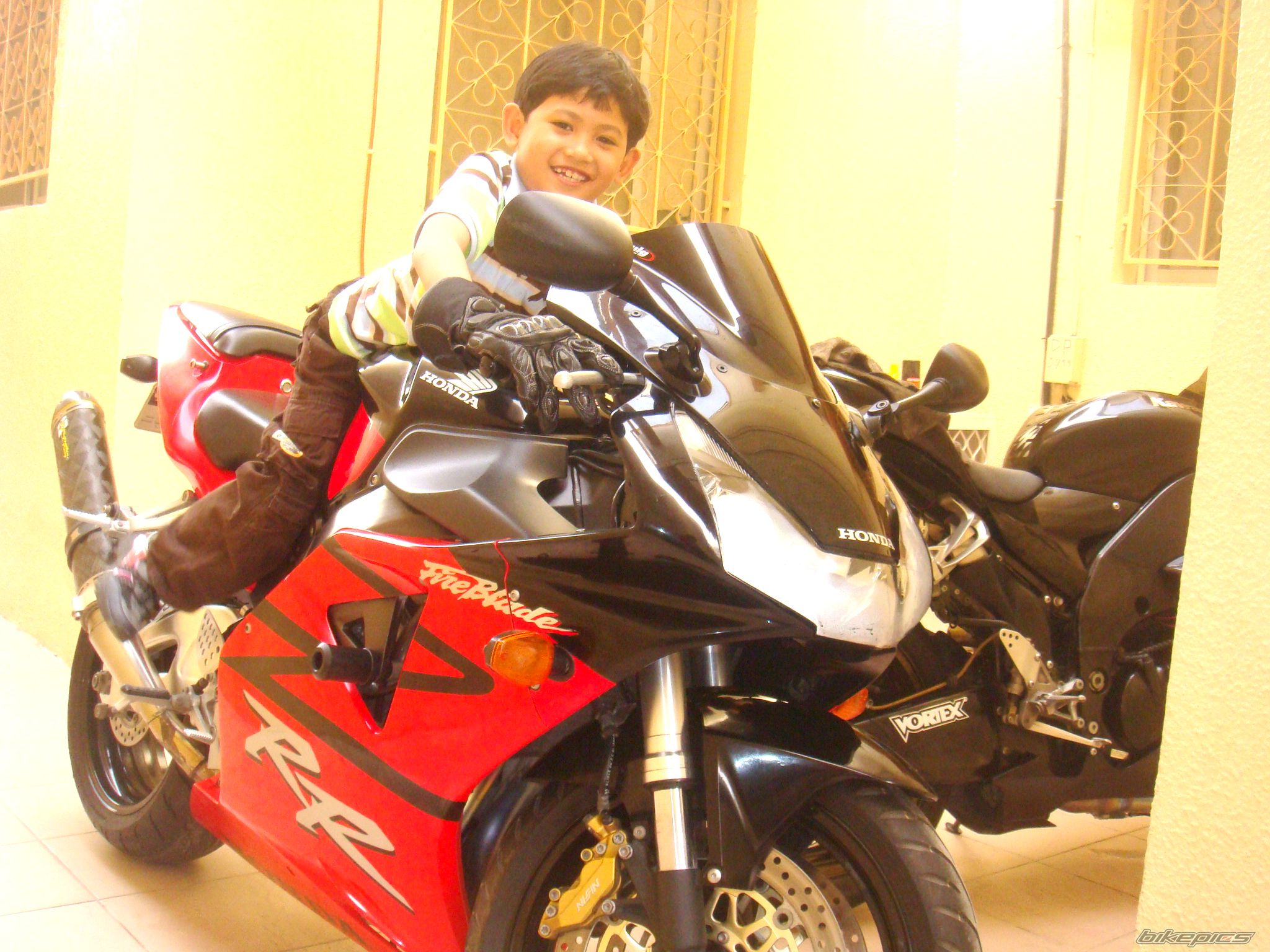 Photo 1598756