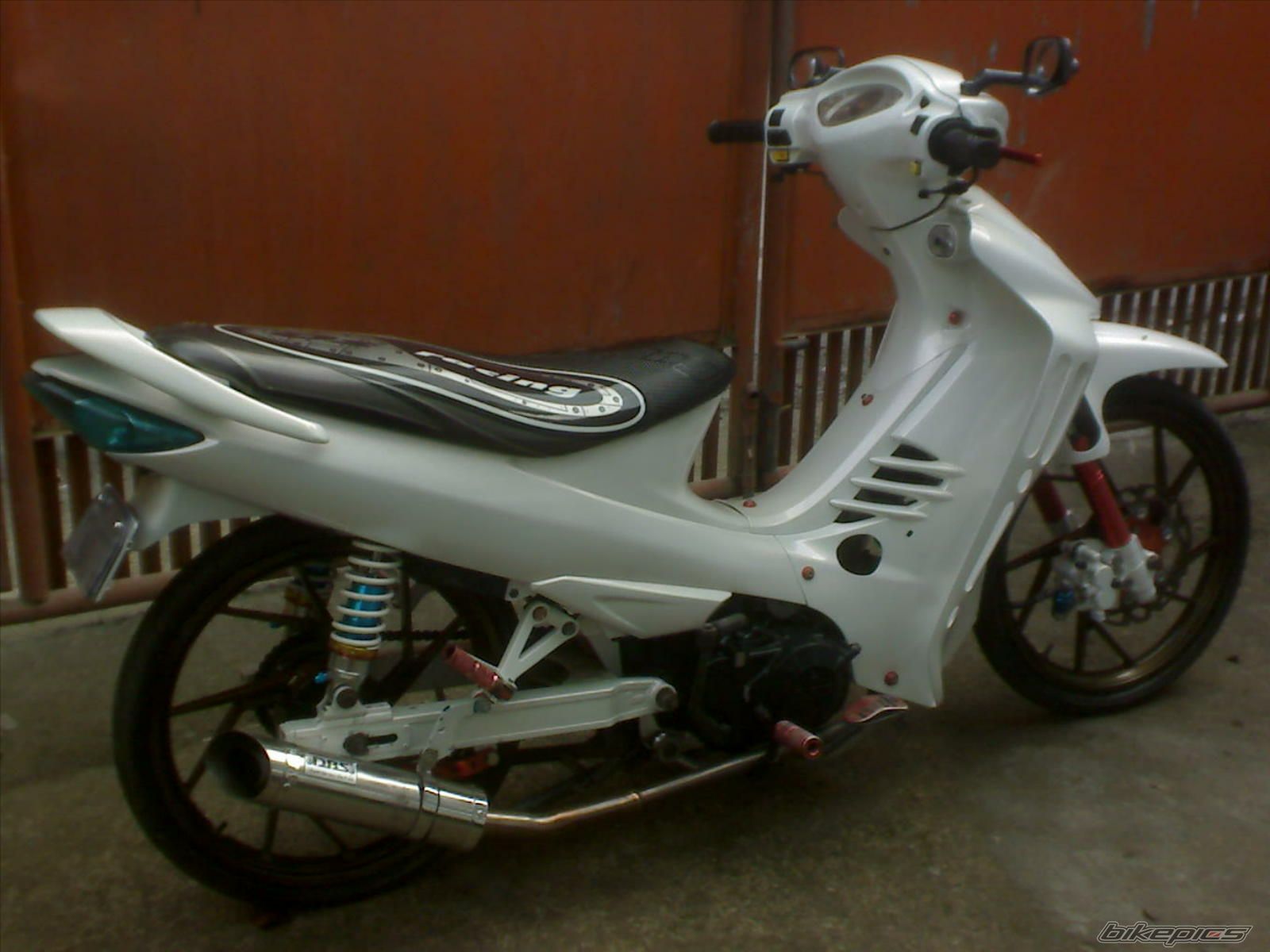 Photo 1598833