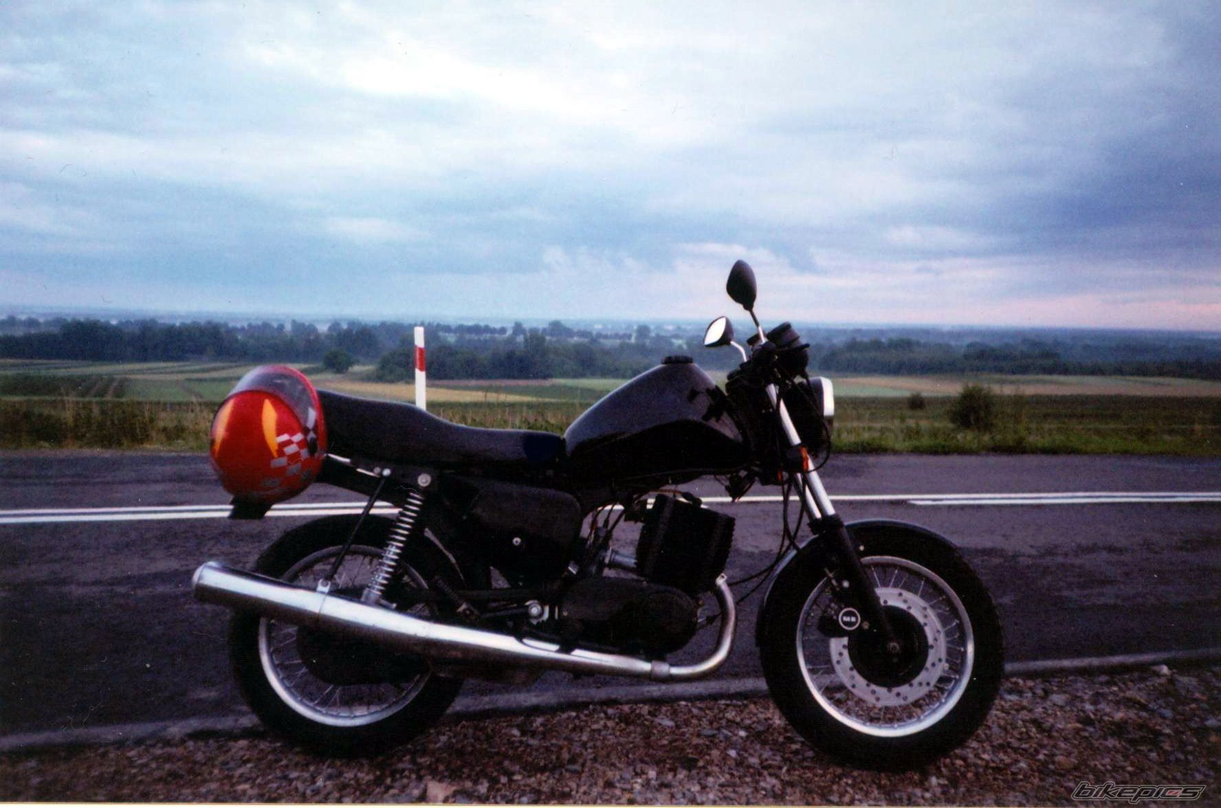 Bike Photo 1598863