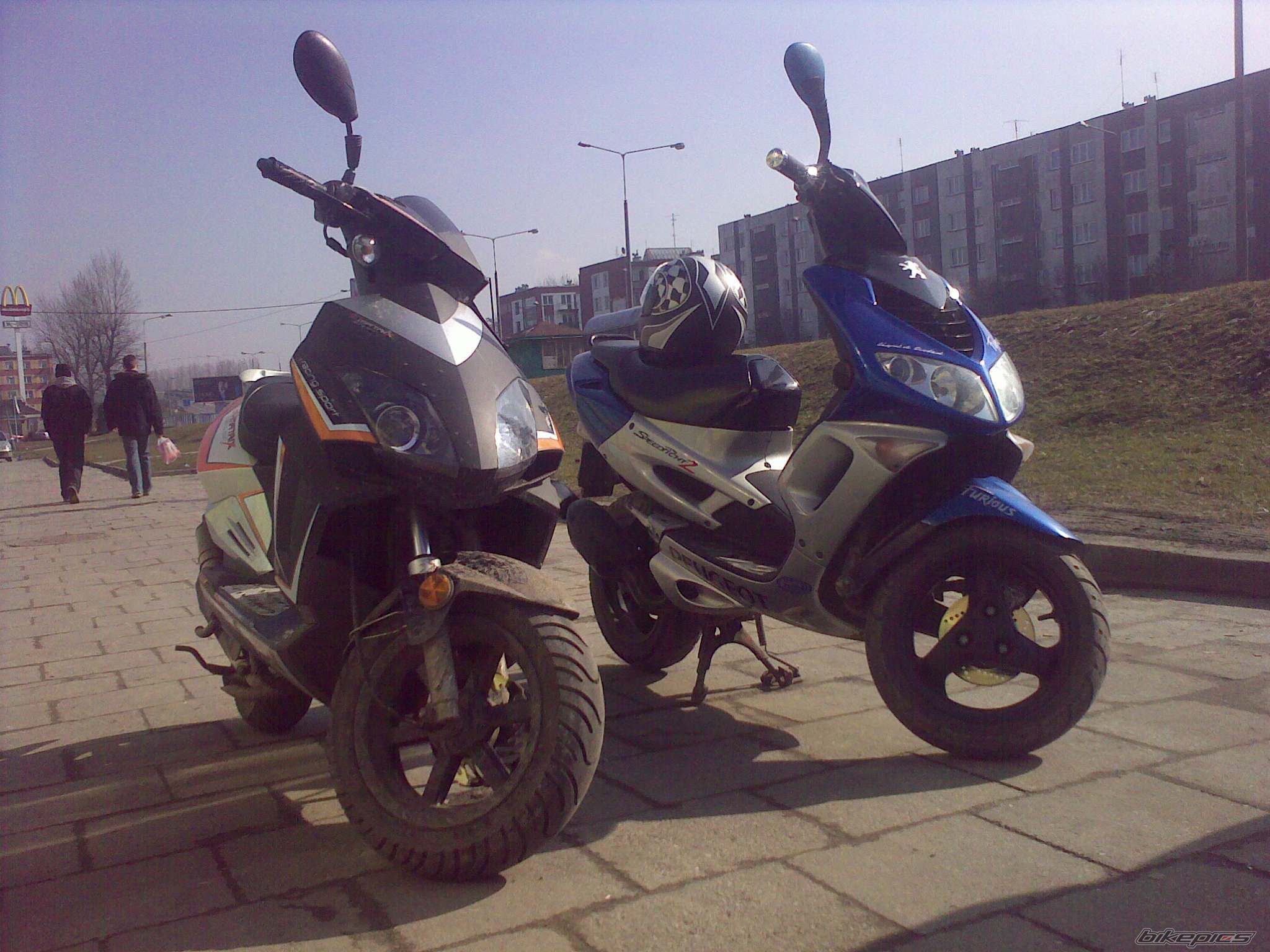 Photo 1598970