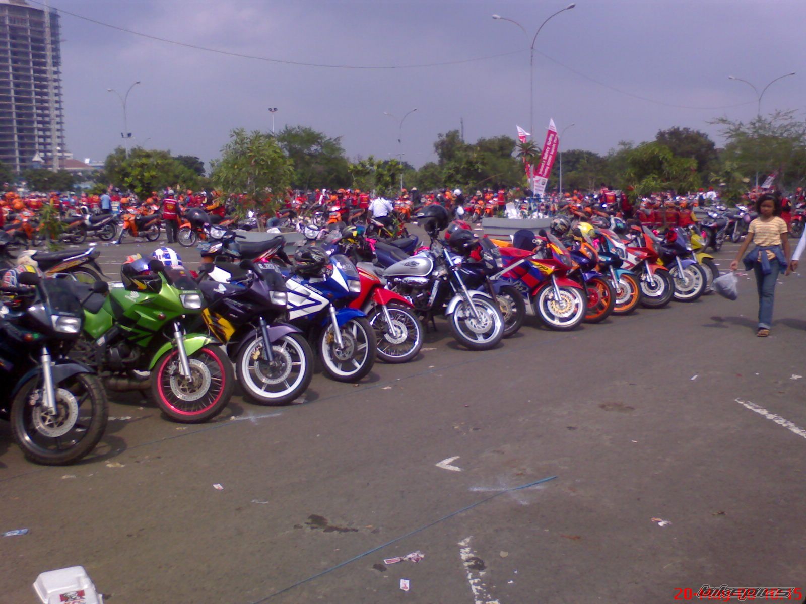 Photo 1598975
