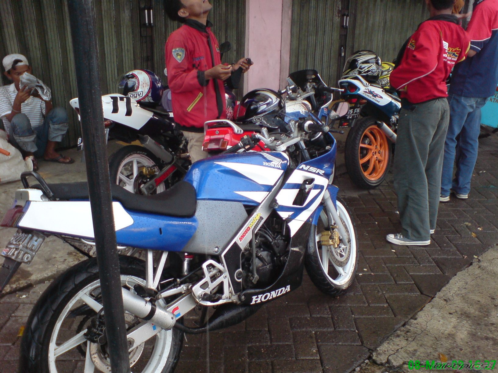 Photo 1599040