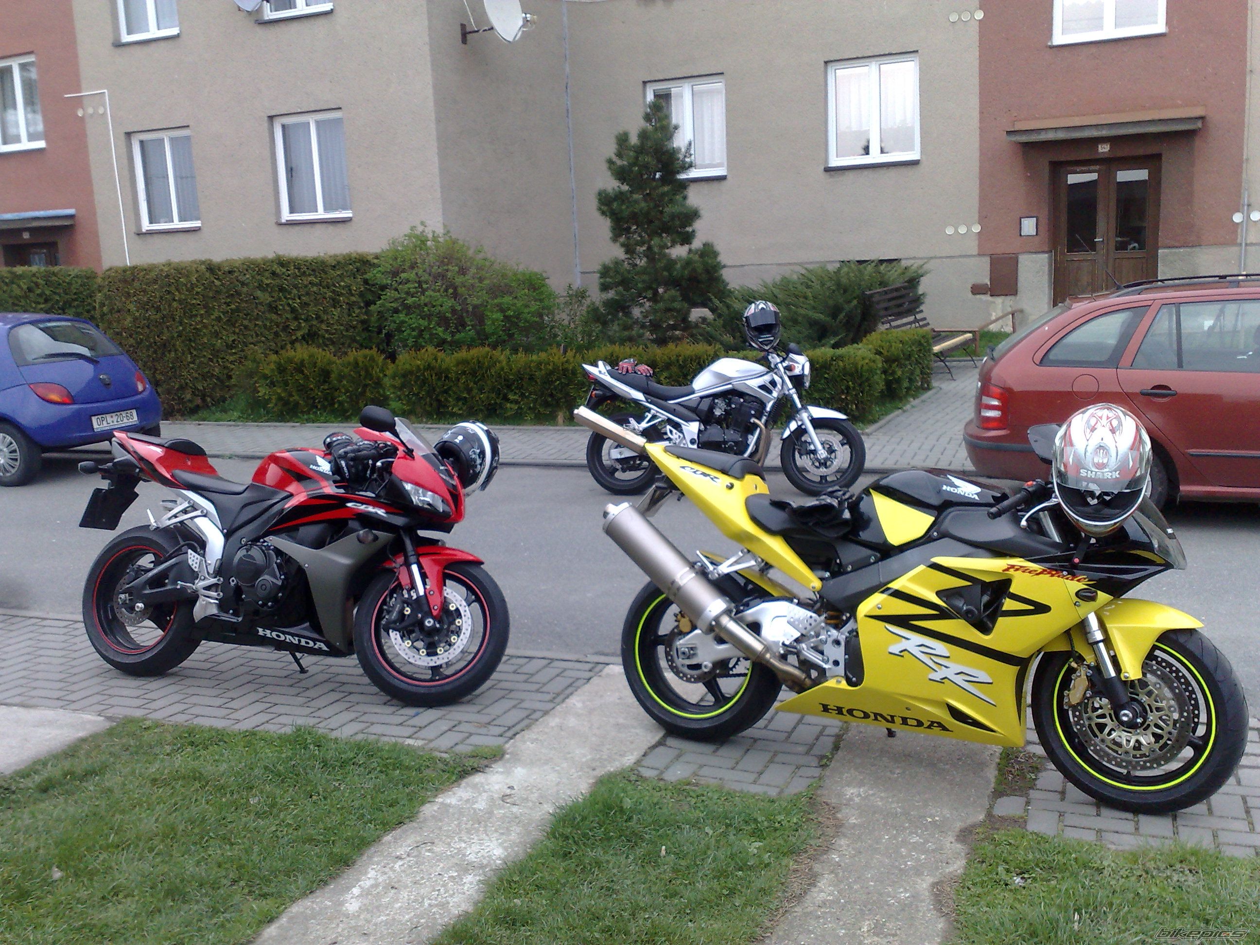 Photo 1599643