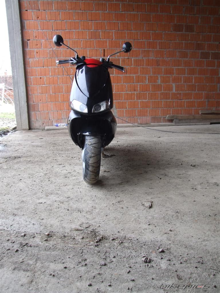 Photo 1599680
