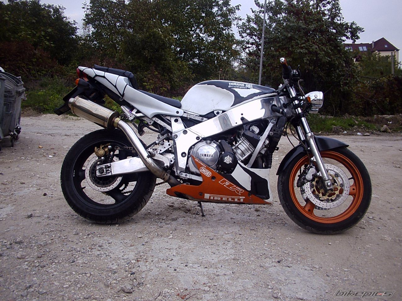 Photo 1599796