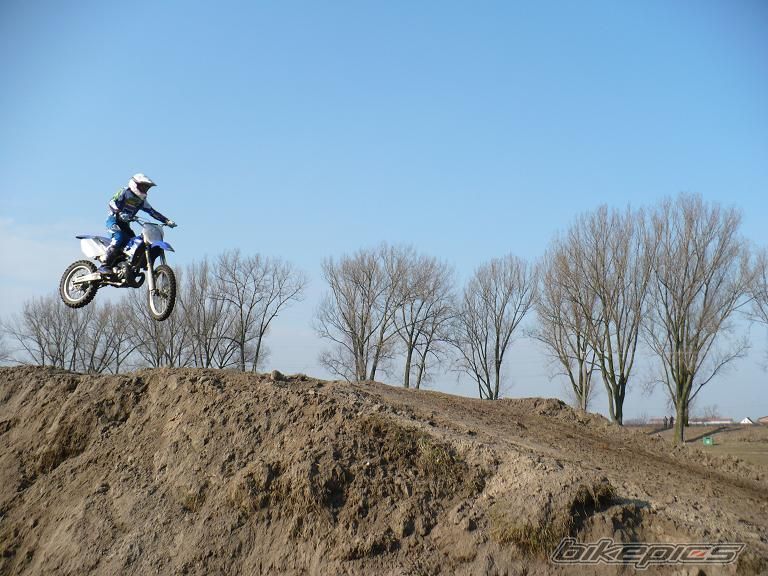 Photo 1599870