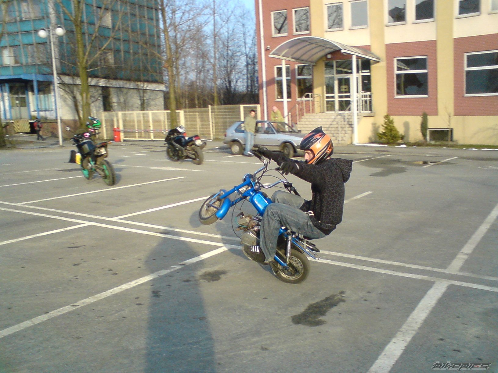 Photo 1599871